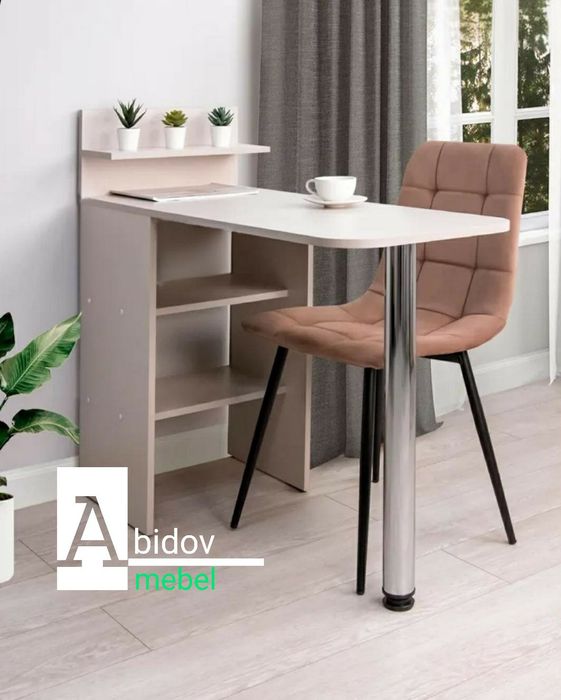 Современный и удобный стол для маникюрных работ 
- Современный и удобн