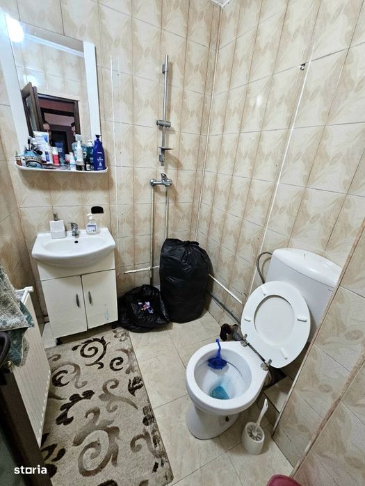 Apartament 4 camere, 78 mp, 2 bai, 2 balcoane – zona linistita, str.