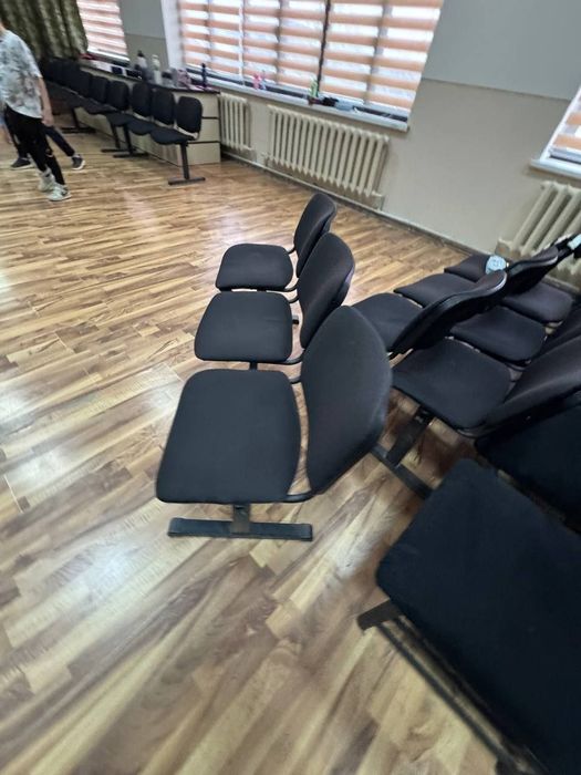 Мебелний стуллар сотилади холати яхши