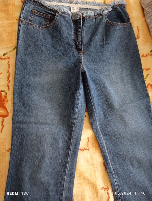 Blugi diferiți firmă măr L