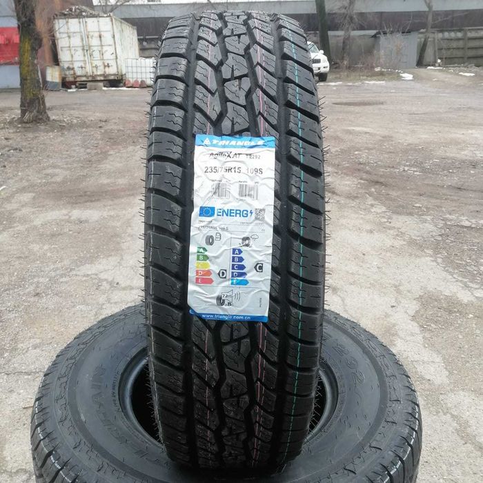 Всесезонные шины 235/75/15 Triangle TR292 (109S)