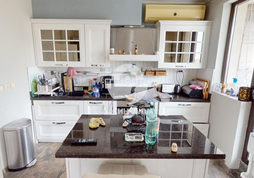 Продава се Къща в с. Кошарица, Област Бургас - 225 кв.м за 1045 €/кв.м - Снимка #4