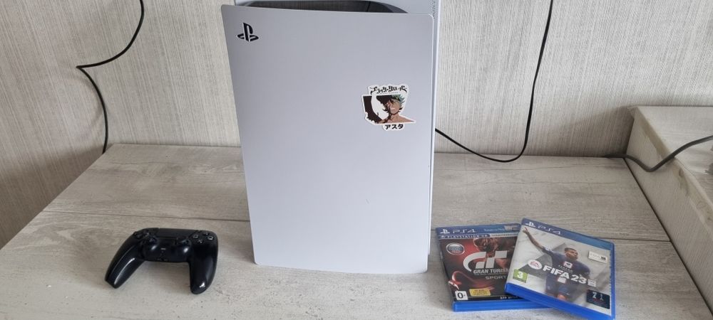 Продам Sony PlayStation 5