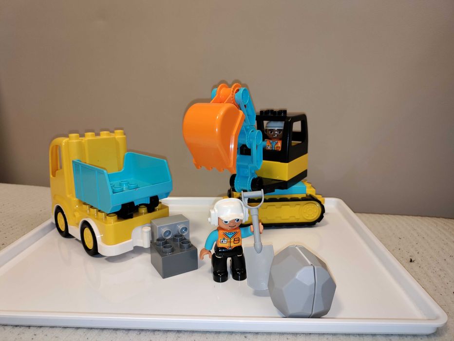 Lego Duplo excavator si basculanta