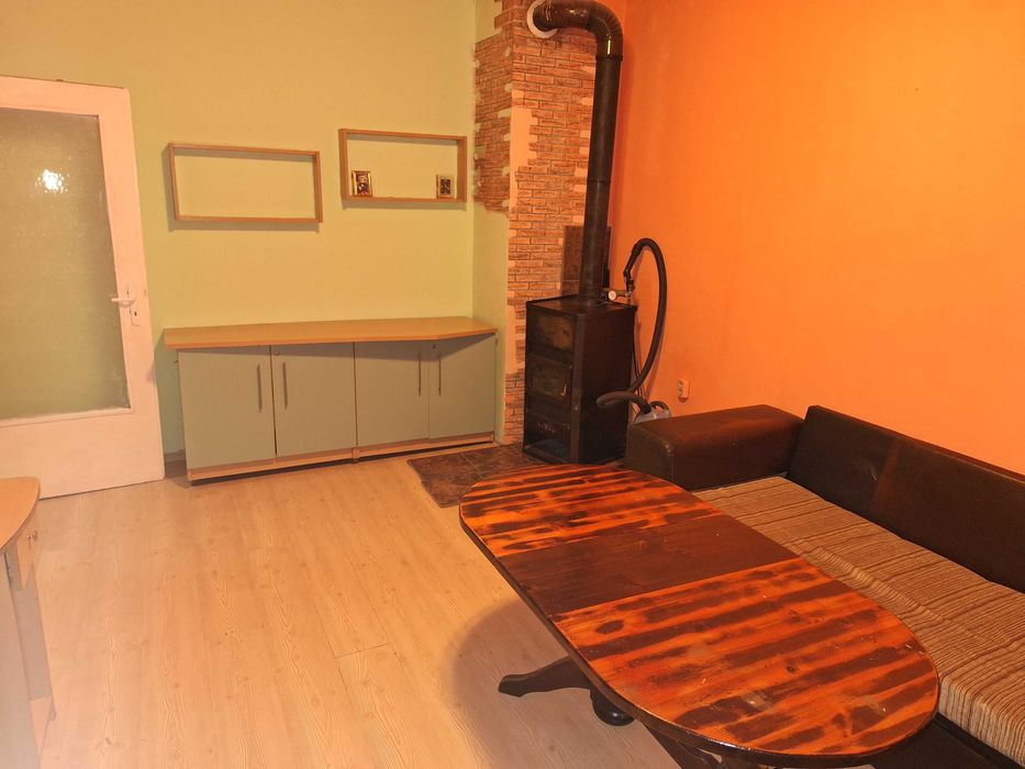 Дава се под наем Четиристаен апартамент в Варна, Кайсиева градина - 90 кв.м за 359.04 € - Снимка #1