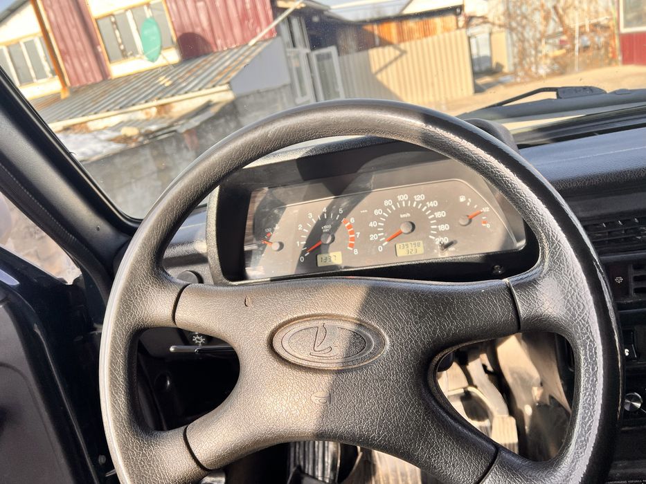 Продам нива 4х4 внедорожник