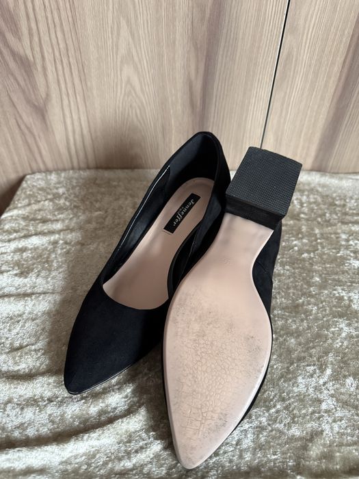 Чёрные туфли Jennifer