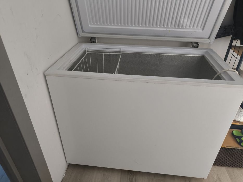 Продам морозилную камеру