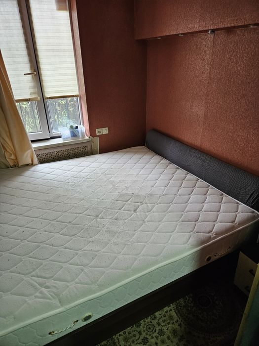 Кровать в спальню