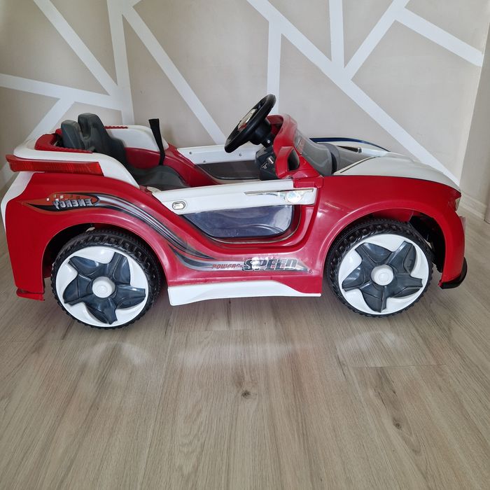 Акумулаторна детска кола (на батерий)