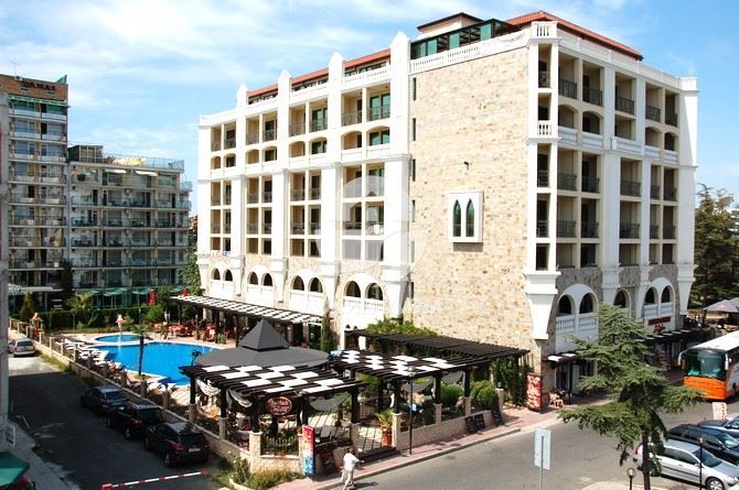 Продава се Двустаен апартамент в к.к. Слънчев бряг - 84 кв.м за 1114 €/кв.м - Снимка #10