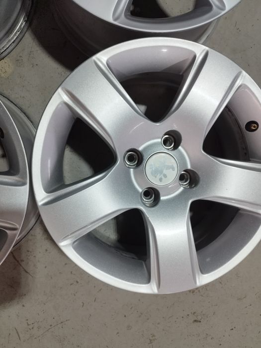 Jante originale Peugeot 4x108 r16