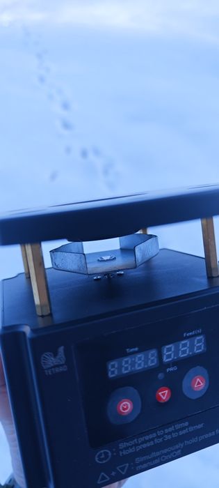 Hrănitoare automată TETRAO – profesională