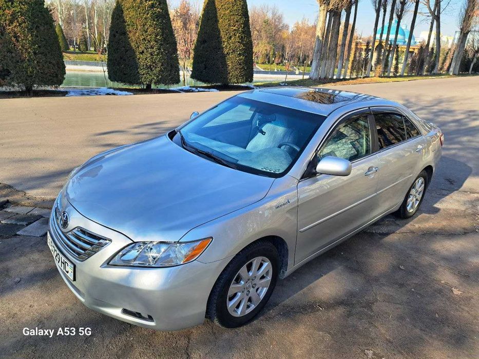 Продается Тойота Камри 40-ка, гибрид, 2,4 л, 2007 г.