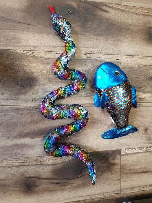 Lot jucarii     .  .