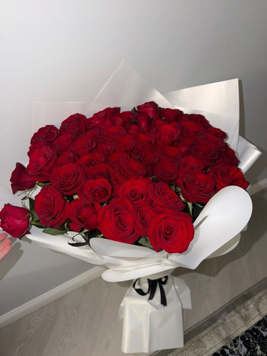 Цветы Красные Розы 35.000