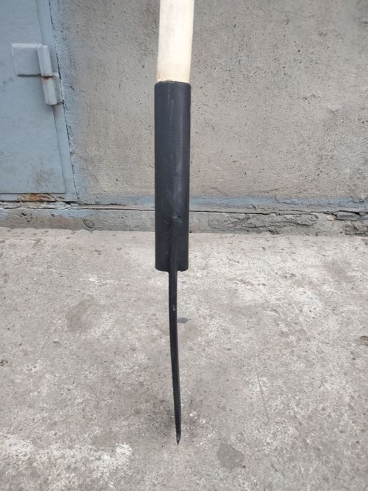 Продам новый ледоруб