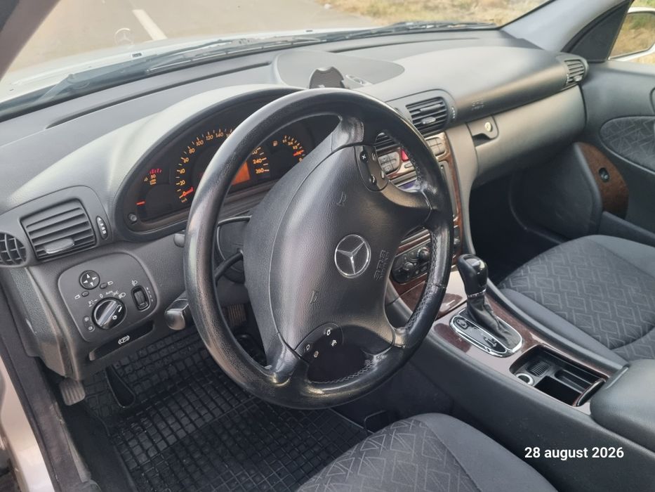MERCEDES-BENZ C-Class 2002 — imagine 5