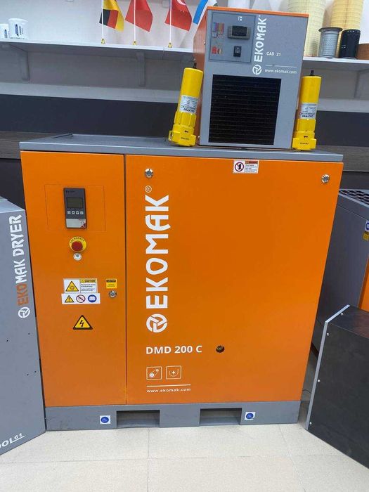 Винтовой компрессор EKOMAK DMD 200 C