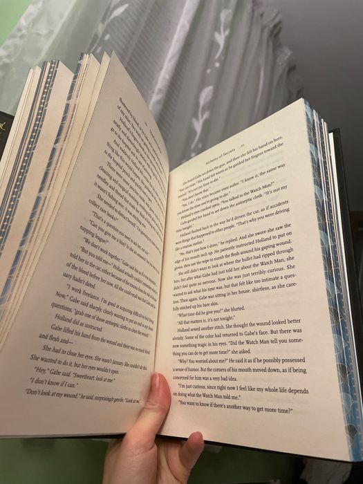 Alchemy Of Secrets, Stephanie Garber