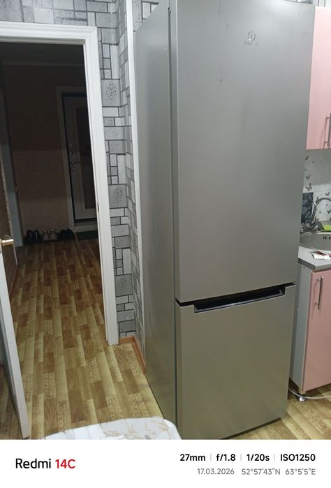 Продам холодильник