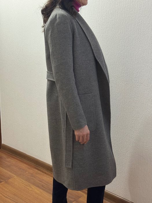 Продам пальто женское Massimo dutti