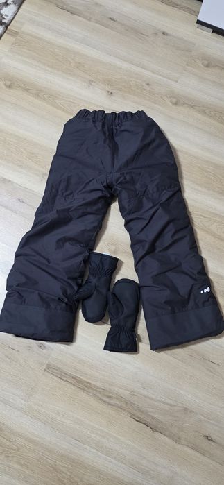 Pantaloni si mănusi impremiabili pt zapada Dechatlon