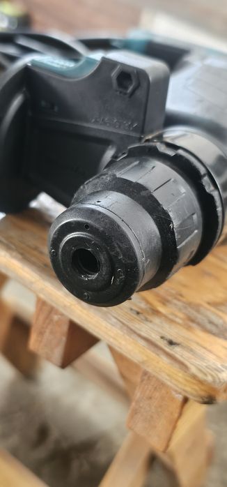 Перфоратор Makita