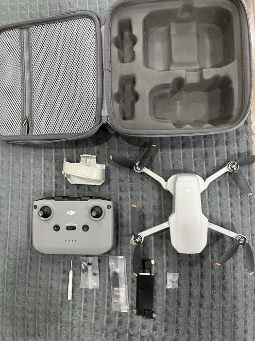 Продам дрон Dji mini2