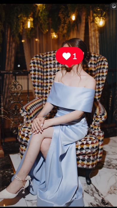 вечернее голубое платье