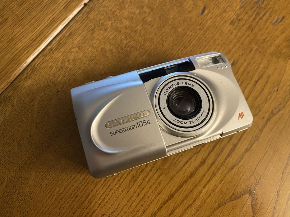 Olympus Superzoom 105G (aparat foto pe film)