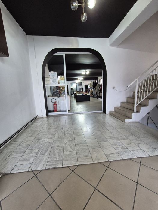 Spațiu comercial ultracentral – vizavi de Magazinul Decebal