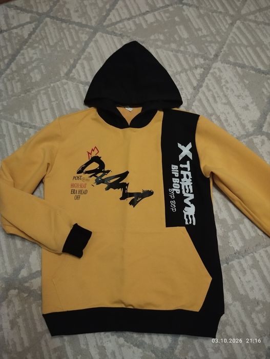 Продам кофты 4 штуки за 1000