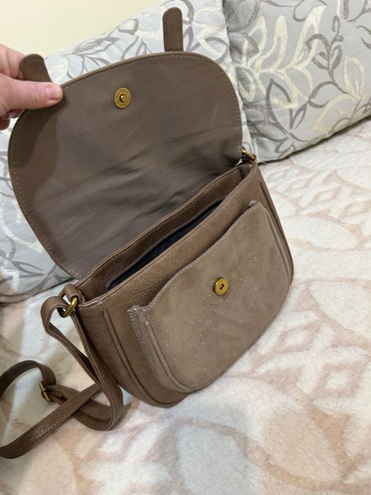 Дамска чанта през рамо