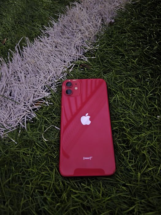 iPhone11 (красный)