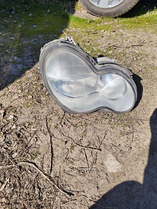 Фарове Мерцедес C- class w 203