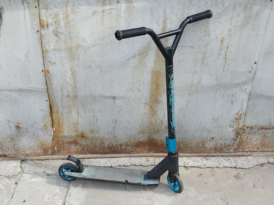 Самокат-трюковой.