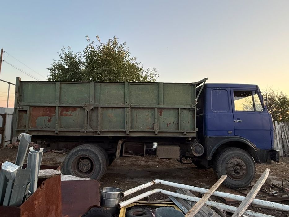 Продам МАЗ самосвал