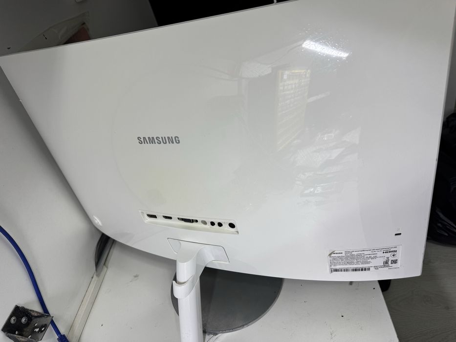 Монитор Samsung 27 60hz
