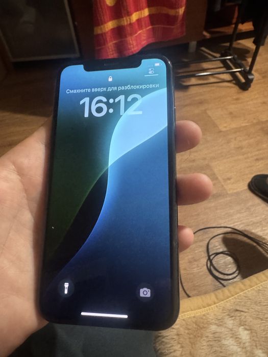 Срочно продаю iphone xs