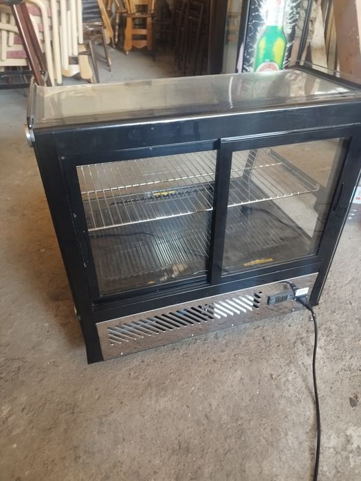 Настолна хладилна витрина Polar