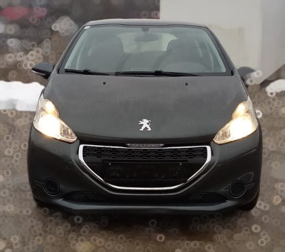 An 2013/Peugeot 208/Euro5/1.0B
