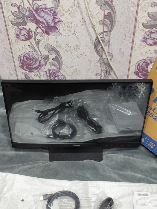 Монитор сенсорный новый Liyama