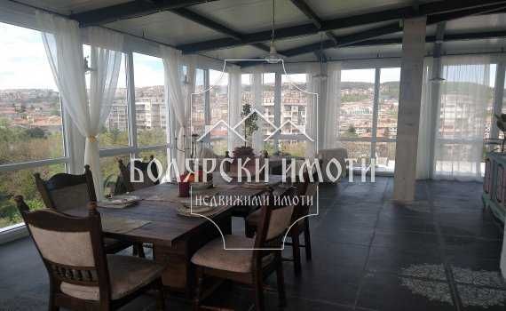 Продава се Тристаен апартамент в Велико Търново, Център - 230 кв.м за 1066 €/кв.м - Снимка #4