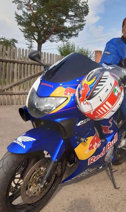 Motocicleta Honda  CBR F4