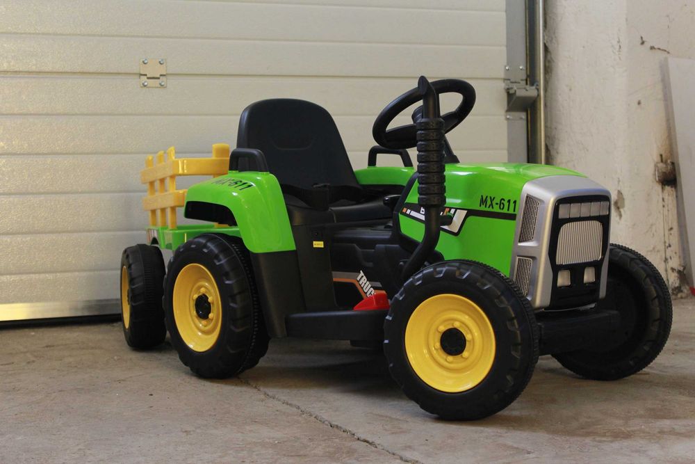 Tractoras electric Kinderauto BJ611 2x30W 12V cu remorca si RC Green