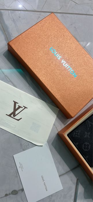 Set Curea si portofel LV