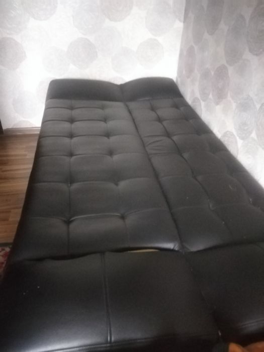 Yumshoq mebel ofisniy