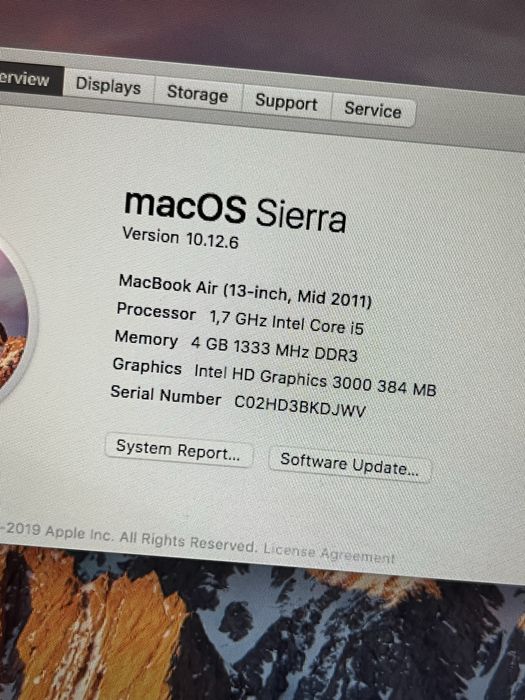 Macbook air i5 -13 inch din 2011