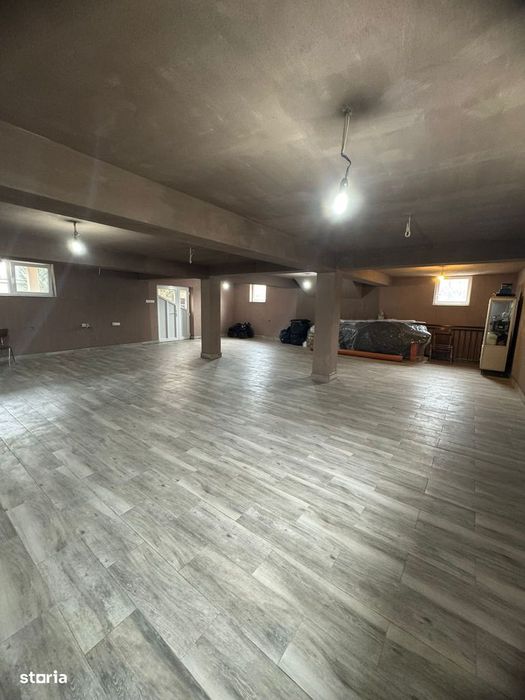 Casă spațioasă S+P+M, situată în Sigmir